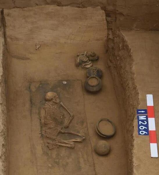 三门峡发现600多座古墓葬：黄河边古陕州城附近发现古墓群 