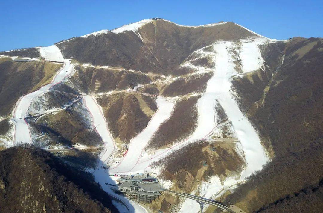 高山滑雪英文_高山速降滑雪_高山速降滑雪轮椅