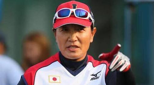 任彦丽试图代表日本队出征，但是被中国垒球协会干涉
