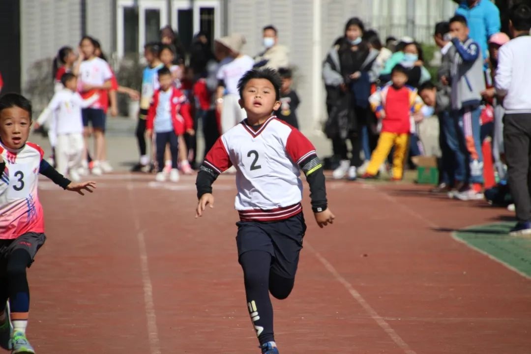 跳远、拔河、短跑......前进小学举办2021学年秋季田径运动会