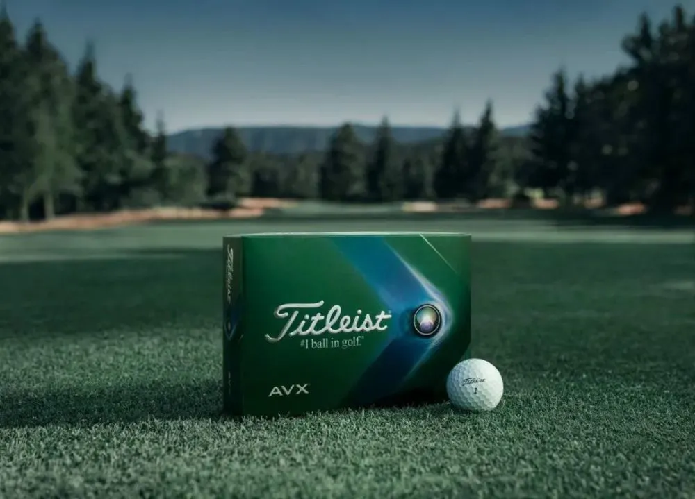 Titleist推出全新AVX高尔夫球，开球距离更远，同时拥有更加柔软的击球手感