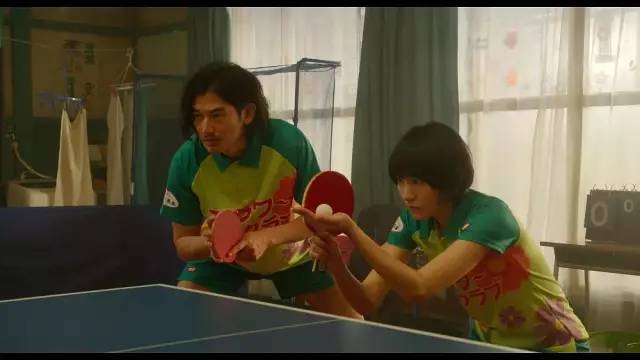 《恋爱回旋》中的中国乒乓球水平这段亮了！