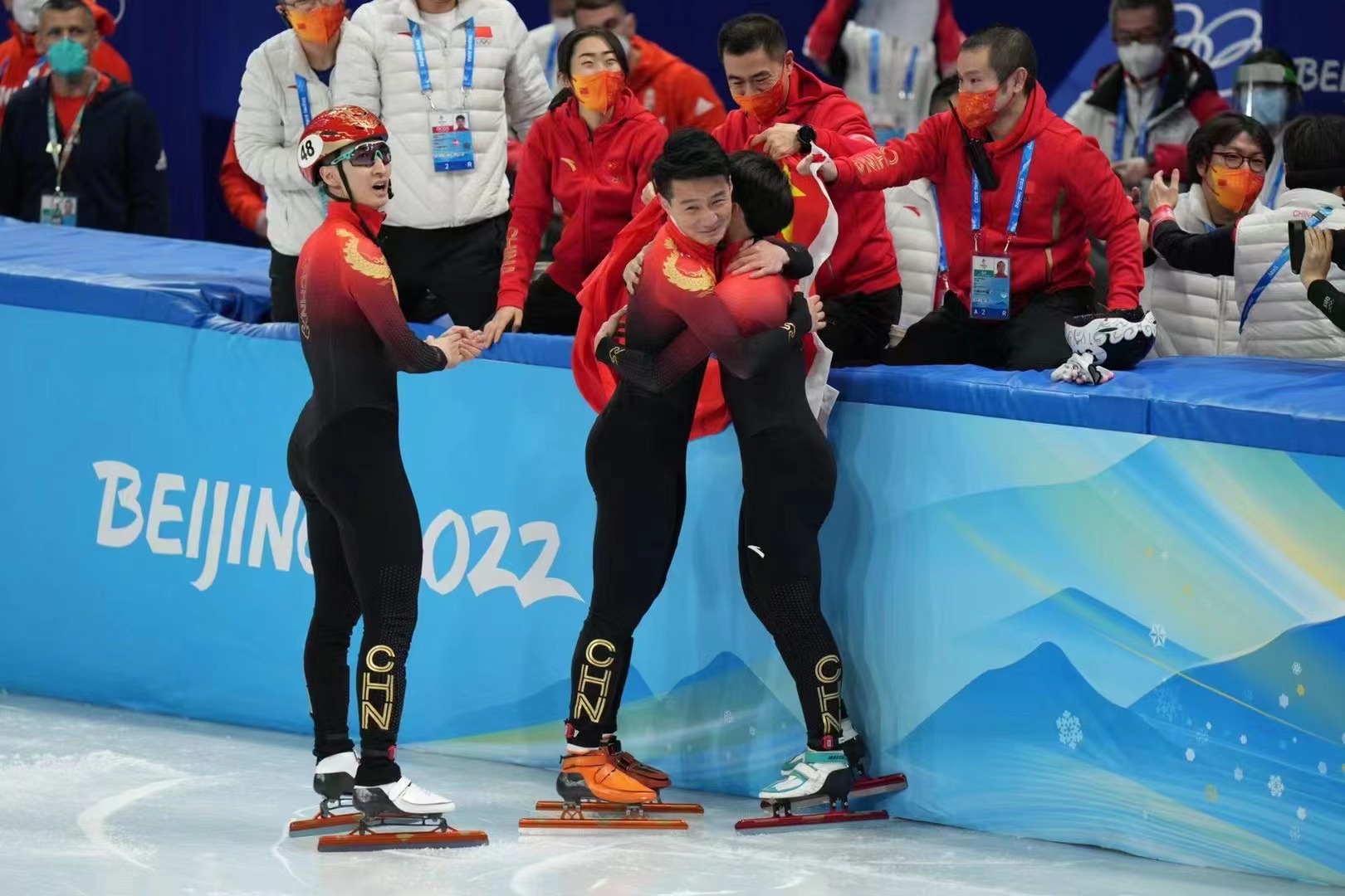 短道速滑：中国队收获2金1银1铜 金牌分布更平均