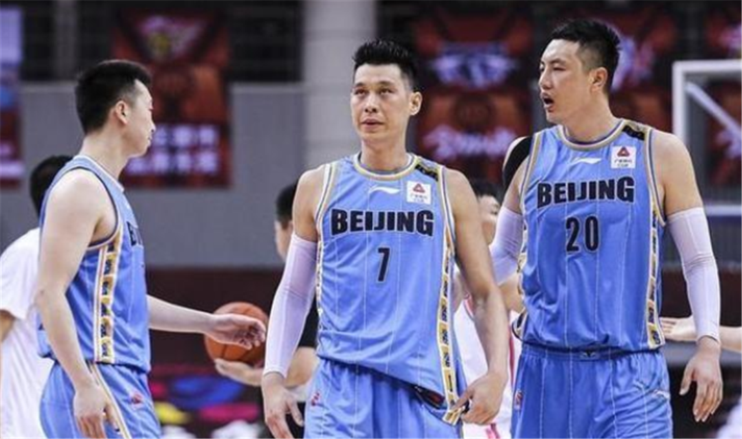 孙明明是哪个篮球队的_首钢篮球中心 羽毛球_北京首钢篮球孙明明