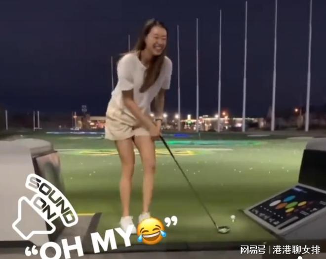 女排名将薛翼枝现身高尔夫球场打高尔夫球，场面一度非常搞笑！