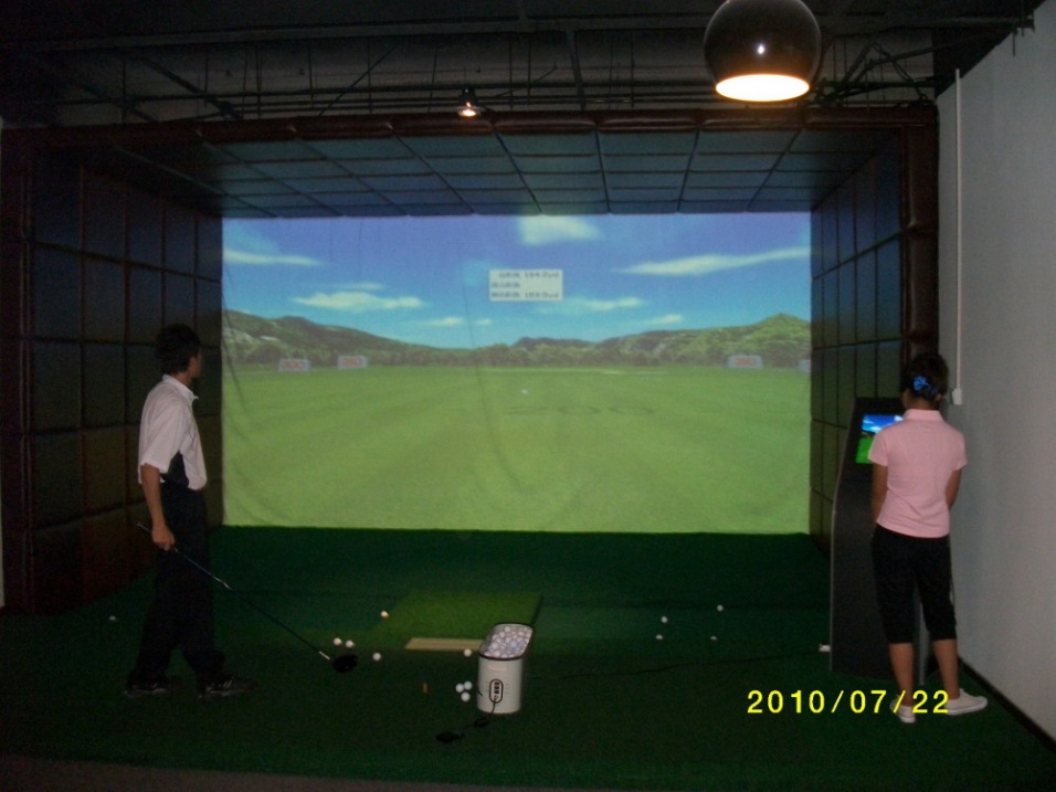 模拟高尔夫器品牌_高尔夫球模拟器价格_室内模拟高尔夫价格
