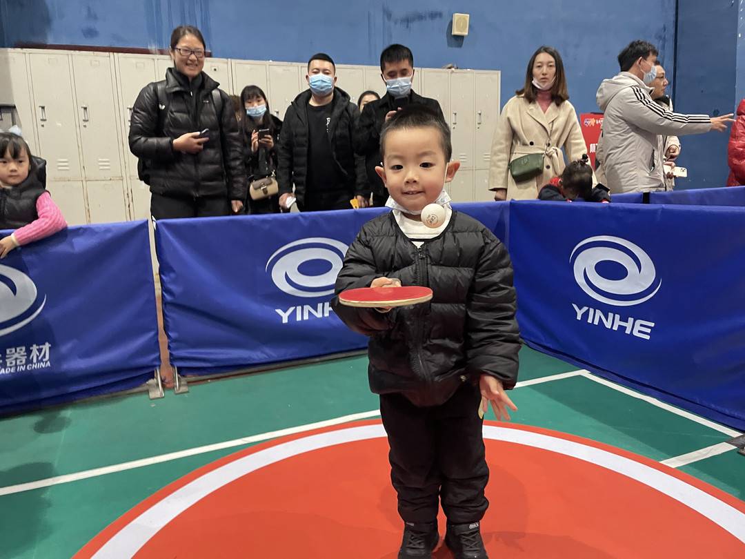亚洲冠军陪练 四川省新奥星幼儿乒乓球活动开启