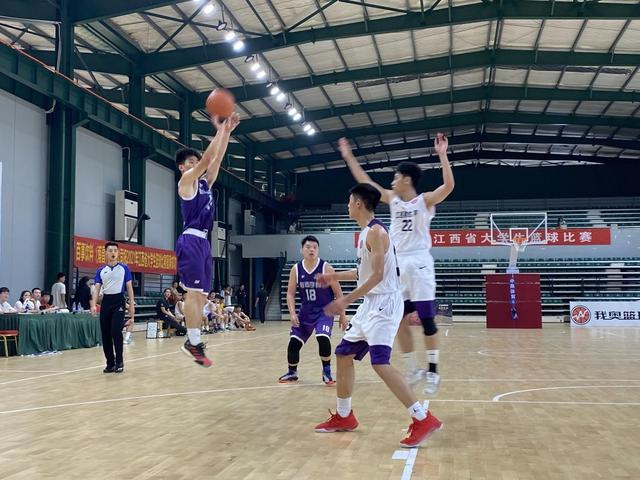 2021年江西省大学生篮球比赛篮球比赛在南昌顺利开赛(图)