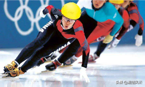 她被赞为短道速滑女王，获59个世界冠军，实现中国冬奥金牌零突破