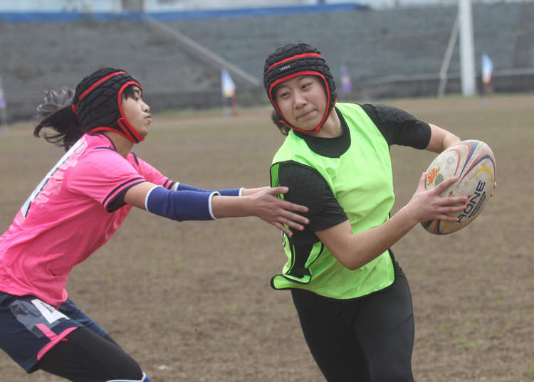 重庆首届英式橄榄球赛举行 四名女生入选国家集训队