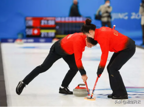 中国冰壶混双组合收获两连胜，4条信息上热搜，又有新发现
