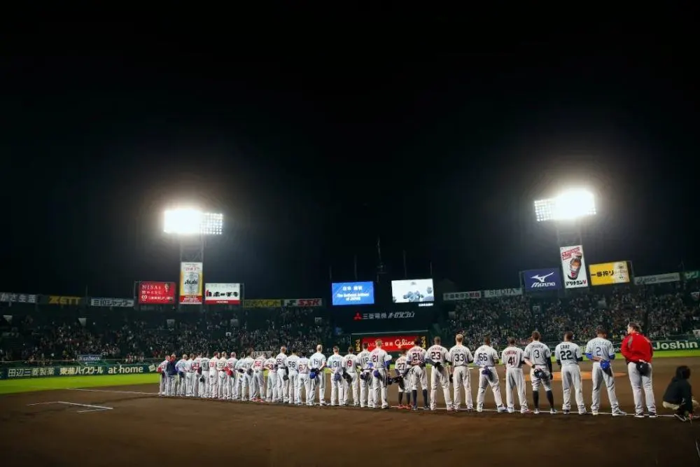 日本高中棒球联赛冠军 一部与一路开挂的传统“龙傲天”式套路