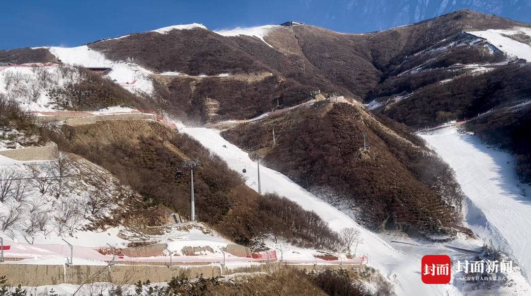 高山速降滑雪轮椅_玫瑰庄园高山滑雪中心_阿尔卑斯高山玫瑰