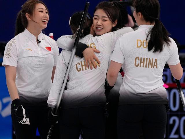 俄罗斯冰壶队员_2014中国男子冰壶队员badexin_中国男子冰壶队队员