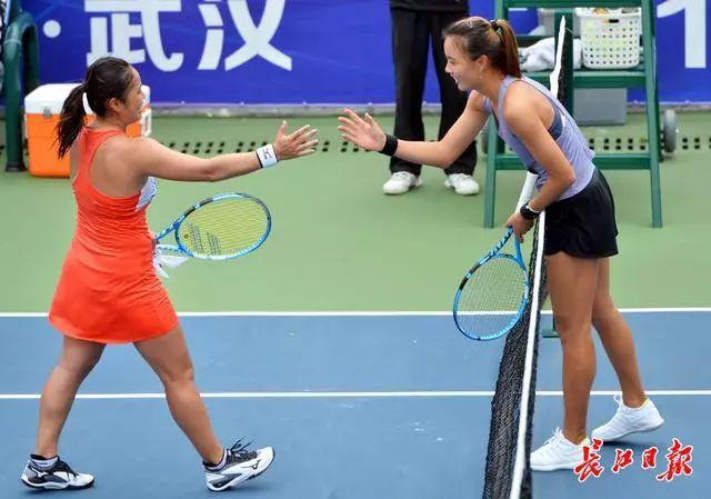 武汉网球公开赛观众人数_网球比赛中,四大网球公开赛是_武汉网球公开赛观众人数