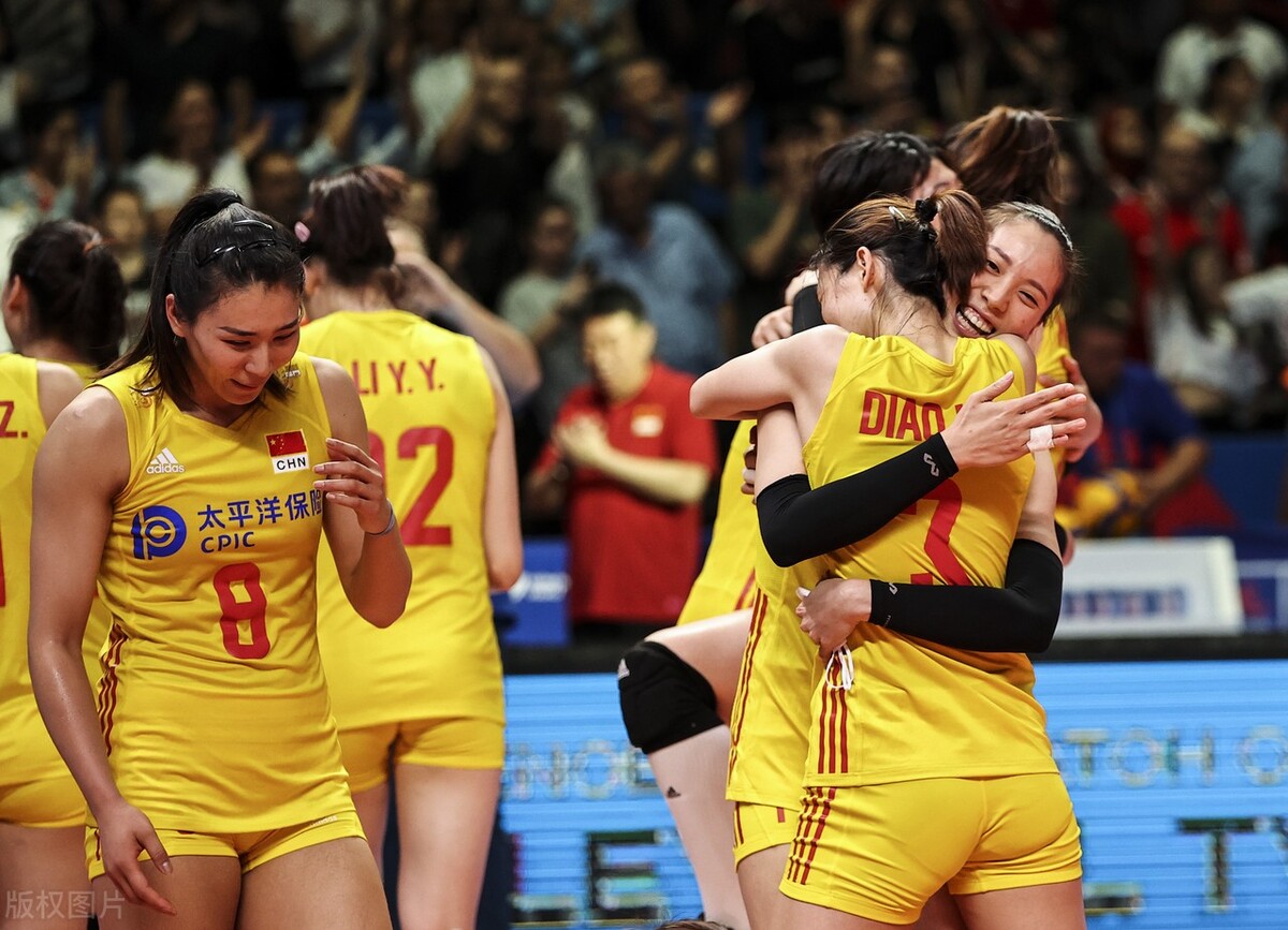 世联赛15日！中国女排首战欧洲劲旅，2夺冠热门上演强强对话